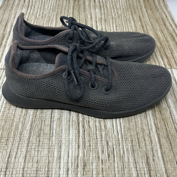 Allbirds Shoes - Picture 6 of 11